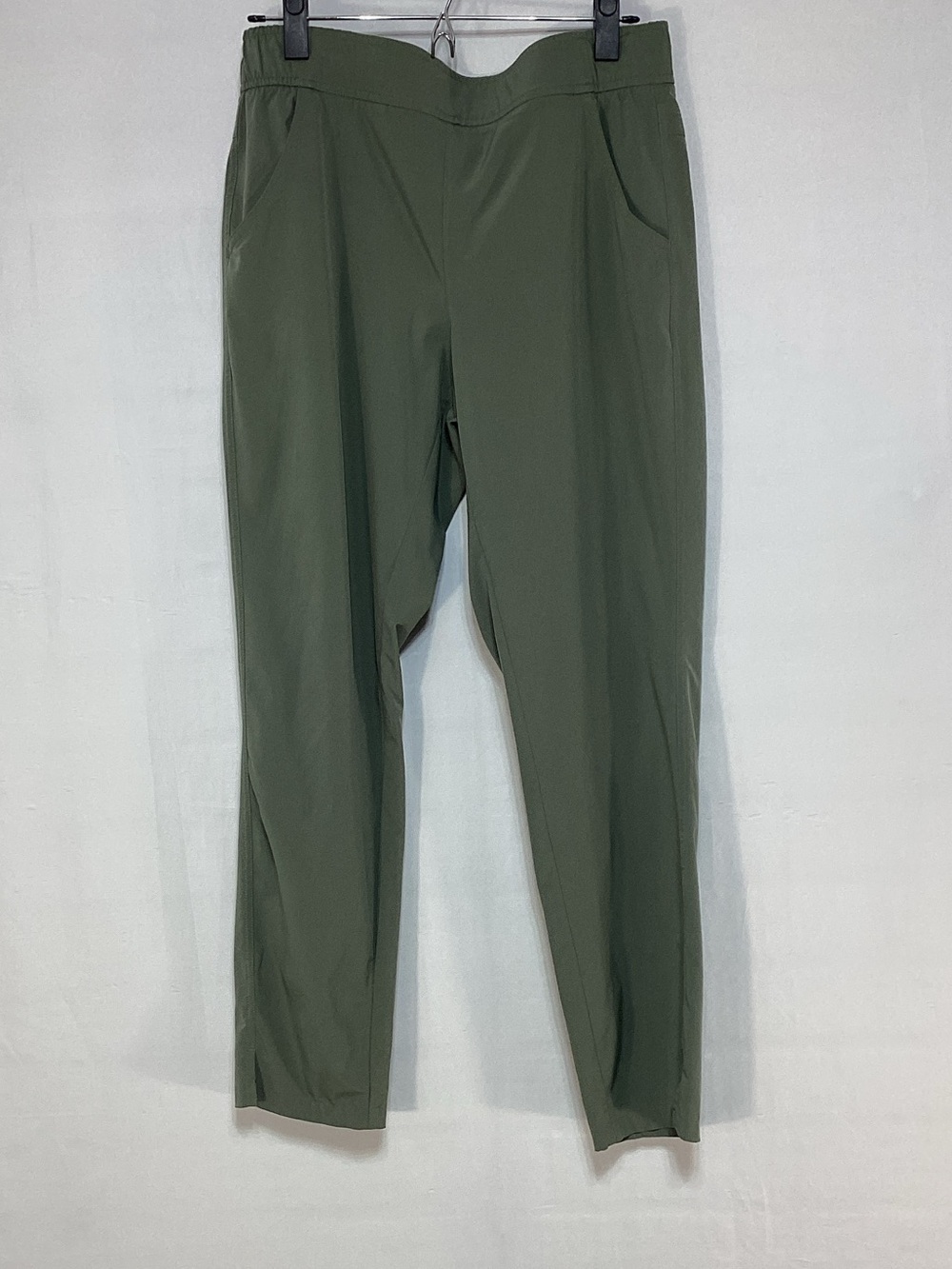 Eddie Bauer Medium Olive Green Straight pants
